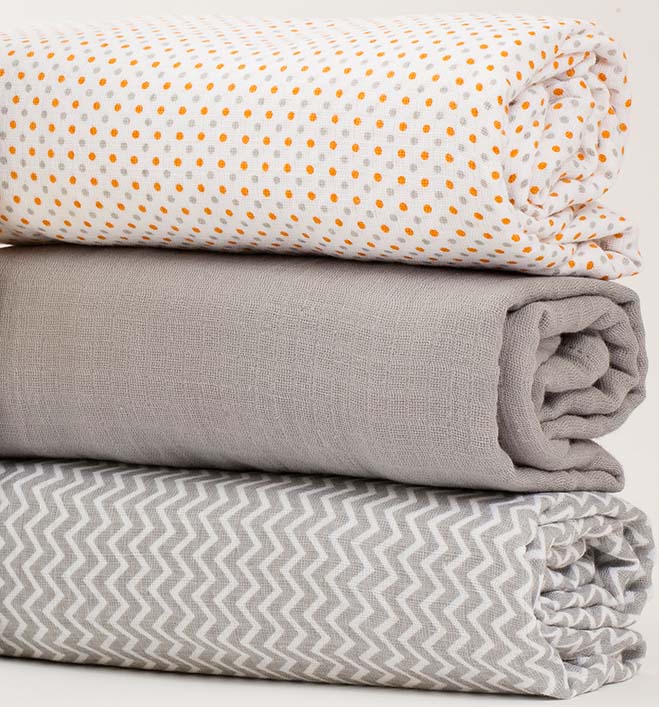 Chevrons & Polka Dots Designs 100% Certified Organic Cotton in Gifting Ribbon Stars Bloomsbury Mill Pack of 6 Super Soft Muslin Receiving Blankets Gray & White 28 x 28 